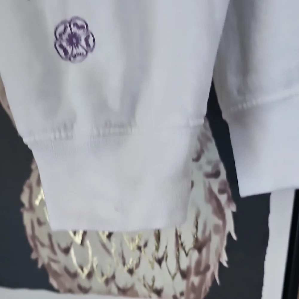 Taylor Swift Speak Now Graphic Sweatshirt with Purple Design - Picture 3 of 8